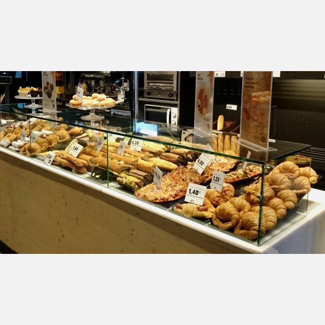 Dependiente/a panaderia-cafeteria