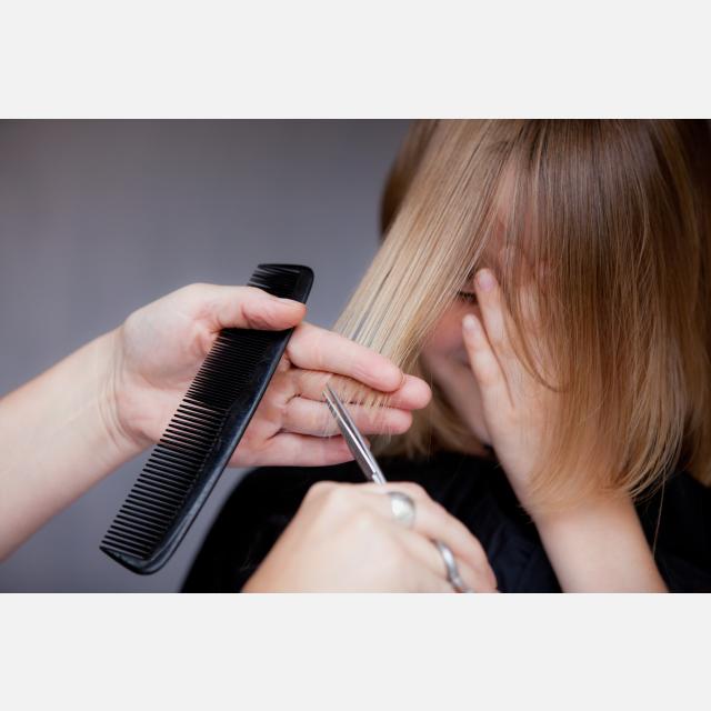 Oficial de Peluquería