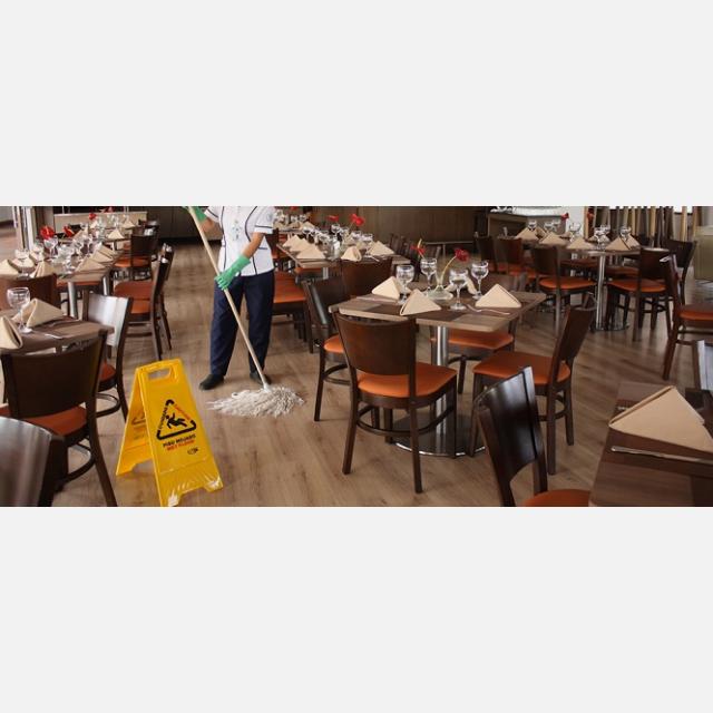 LIMPIADORA GRANDES SUPERFICIES DE 6 A 14,30 , SALARIO DE 1.350 € MES