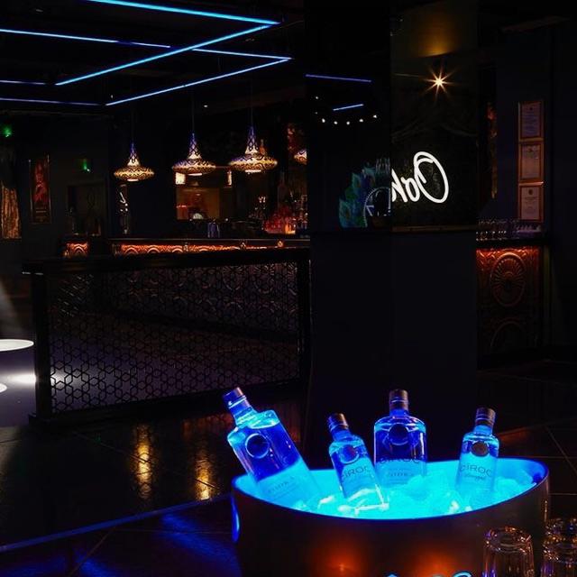 Cocktail Bartender