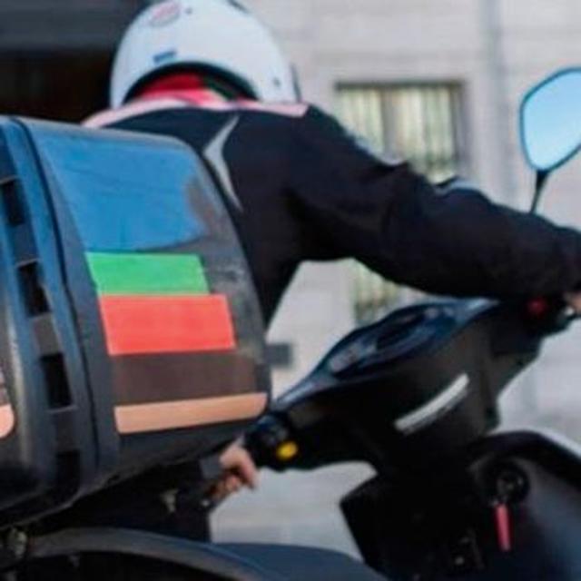 Repartidor en moto