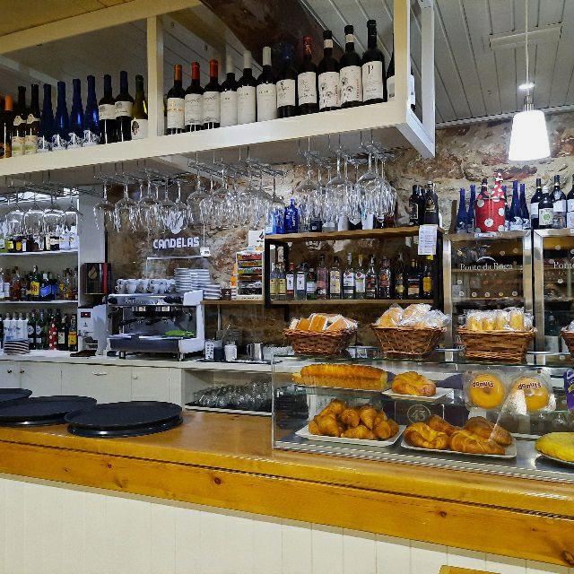Cocinero/a y Ayudante/a de Cocina