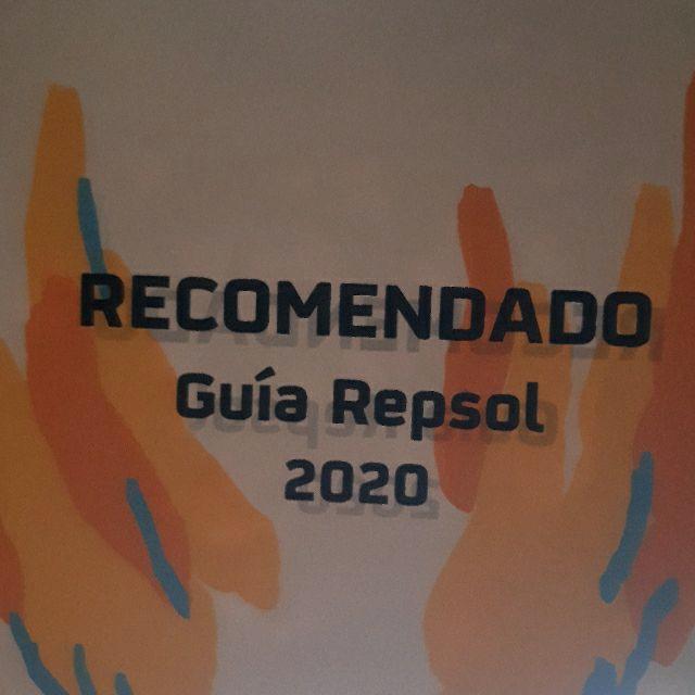 Camarero/a y Cocinero/a