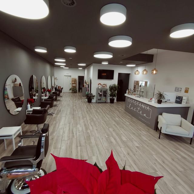 Oficial de Peluquería