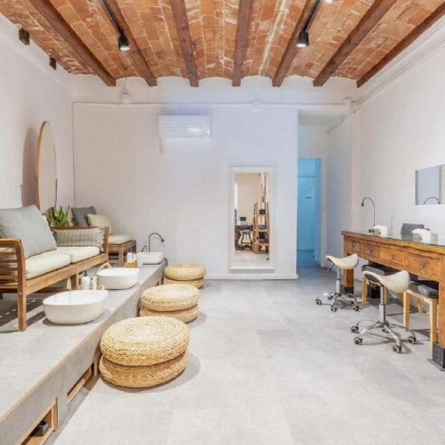 Manicurista Técnica Uñas Acrilicas