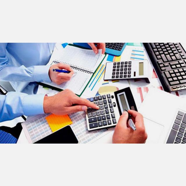ADMINSTRATIVA CONTABLE CON FORMACION Y EXPERIENCIA