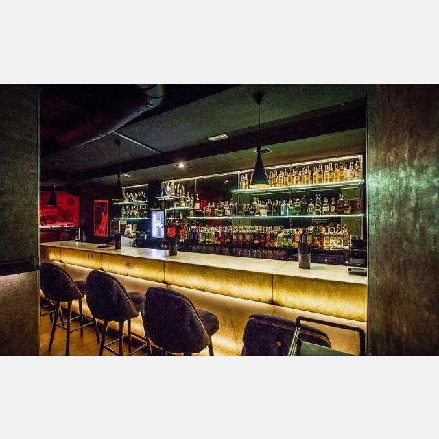Camarero/a de Discoteca