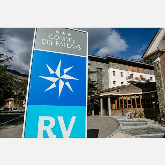 Recepcionista Hotel Condes del Pallars, Rosa dels Vents
