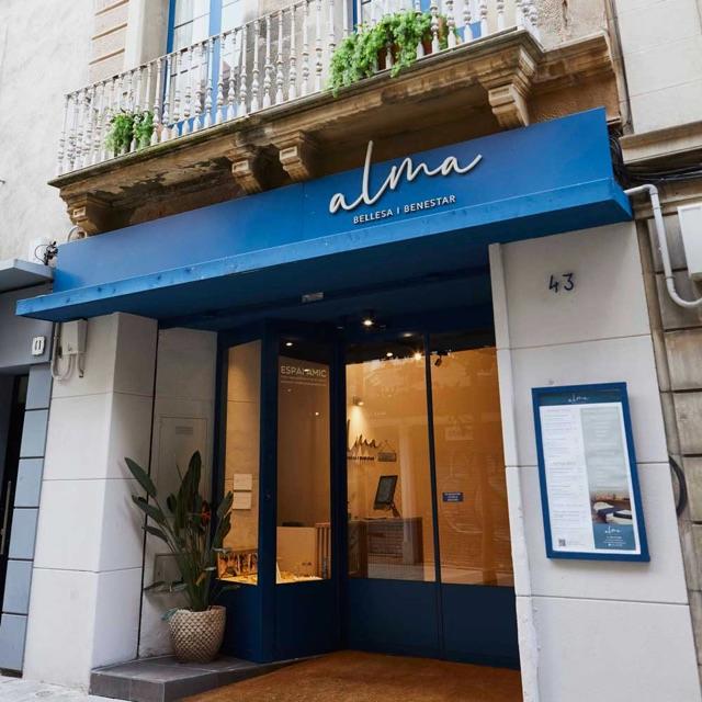 Manicurista y Pedicurista