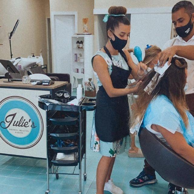 Oficial de Peluquería