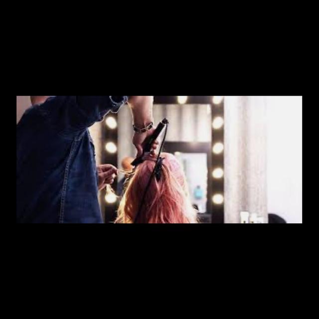Barber / Hairdresser