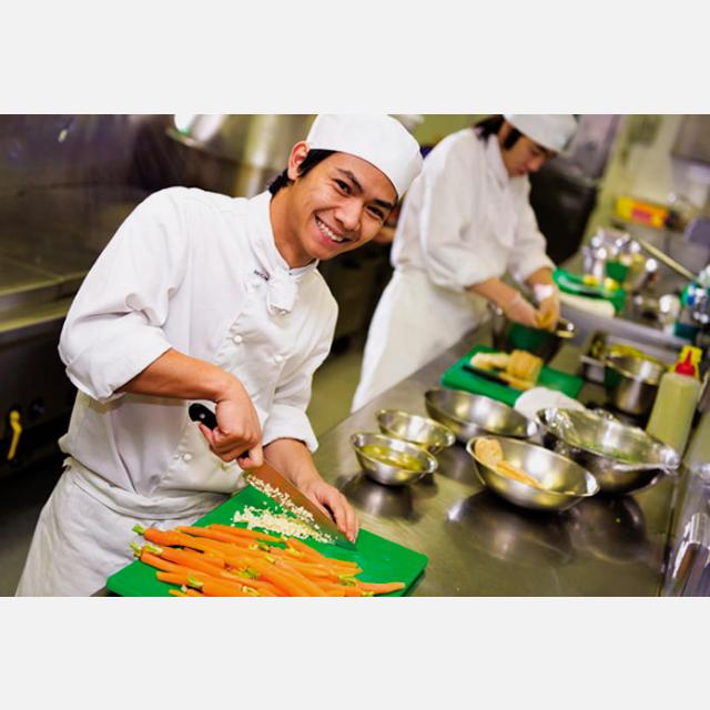 AYUDANTE DE COCINA EN PIZZERIA Y COCINA CUARTO FRIO