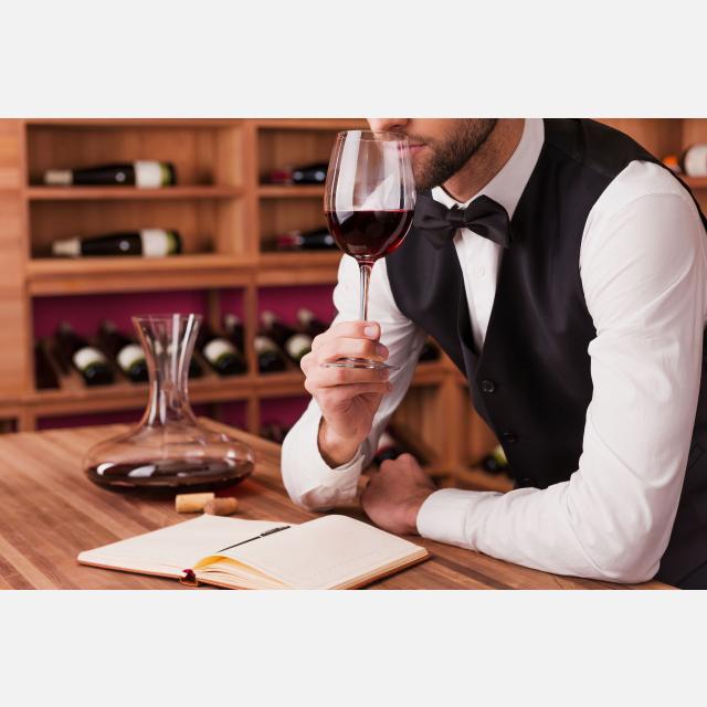 SOMMELIER/ CAMARERO CON EXPERIENCIA
