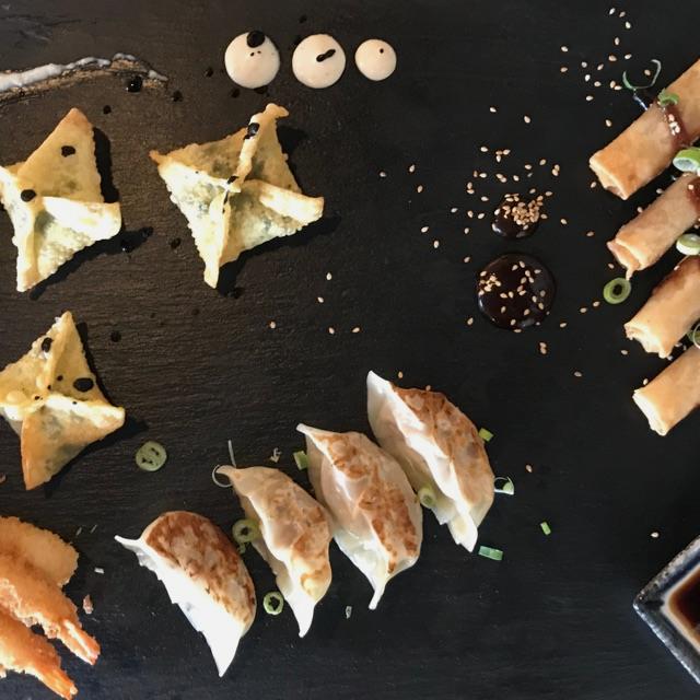 Cocinero/a y Ayudante/a de Cocina