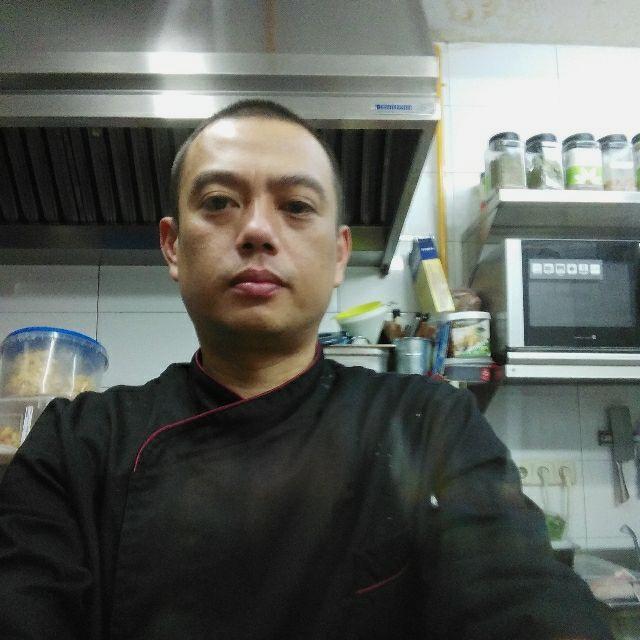 Ayudante/a de Cocina