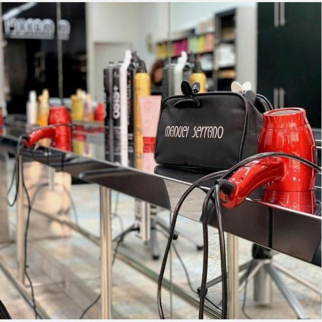 Oficial de Peluquería