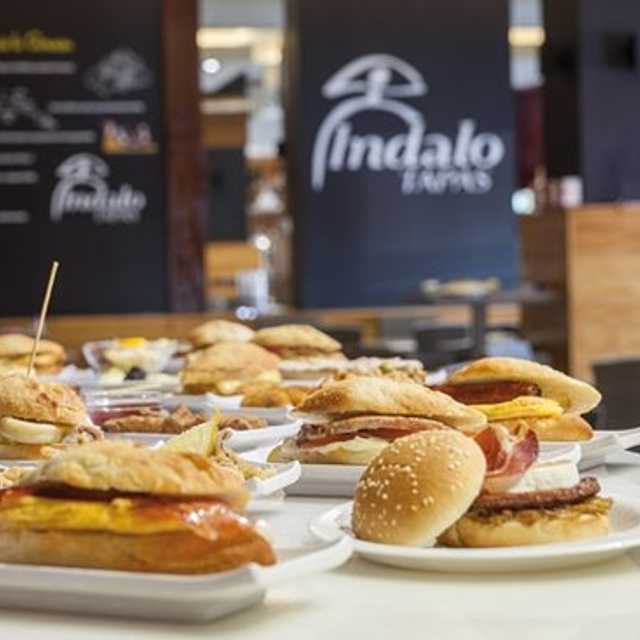 Ayudante de Cocinero/a