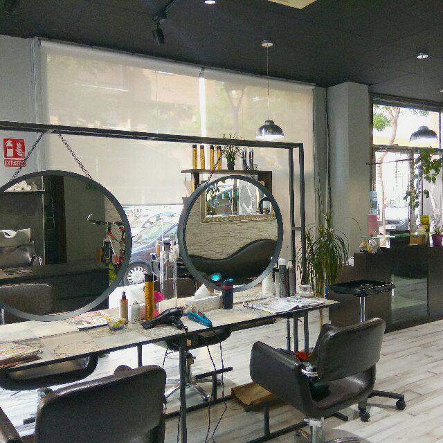 Oficial de Peluquería