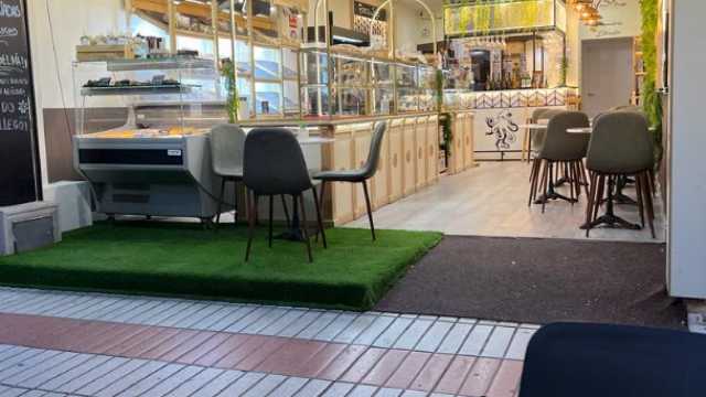 Camarero/a Dependiente/a de Tienda