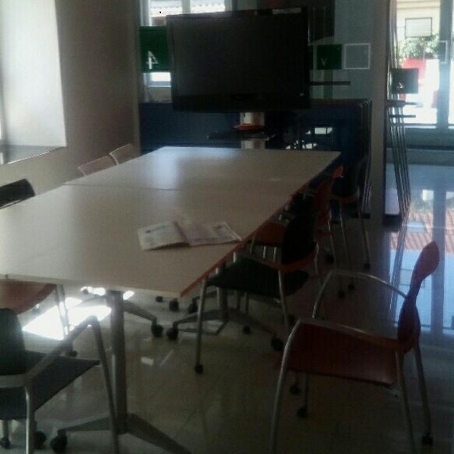 Administracion. Varios puestos