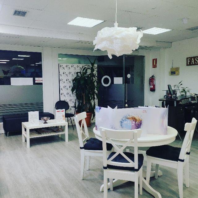 Oficial de Peluquería