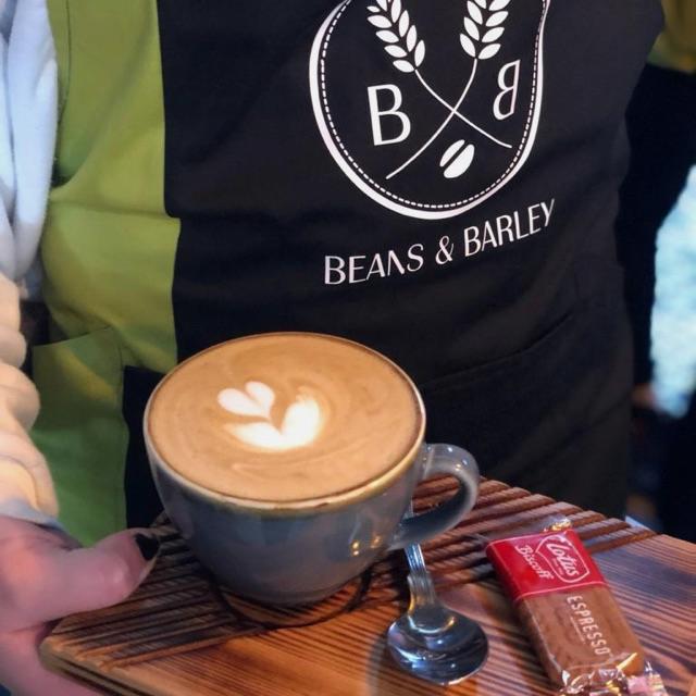 Waiter & Barista