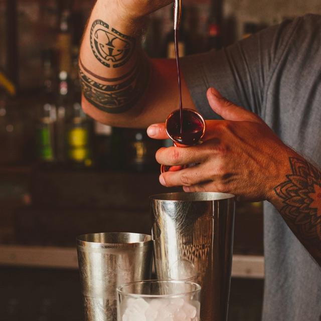 Barman / Barmaid