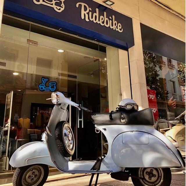 Dependiente/a de Tienda