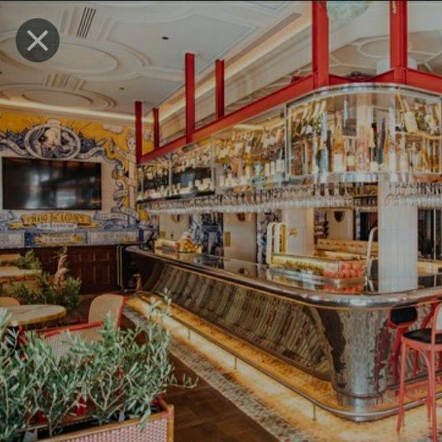 Barman / Barmaid