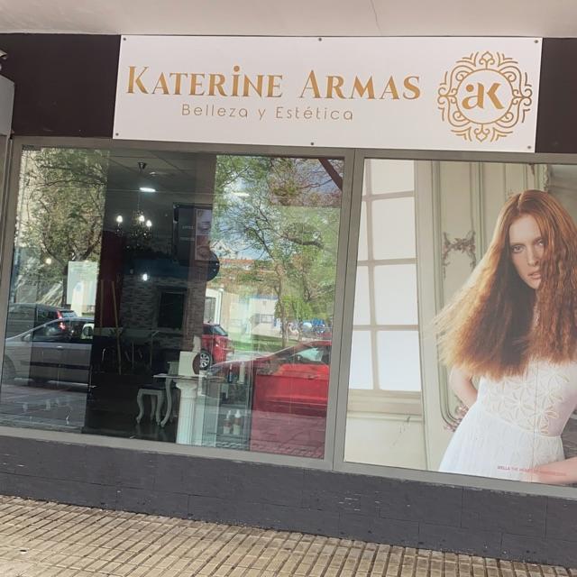 Manicurista Técnica Uñas Acrilicas