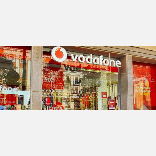 Comercial Tienda Vodafone C.C. Màgic