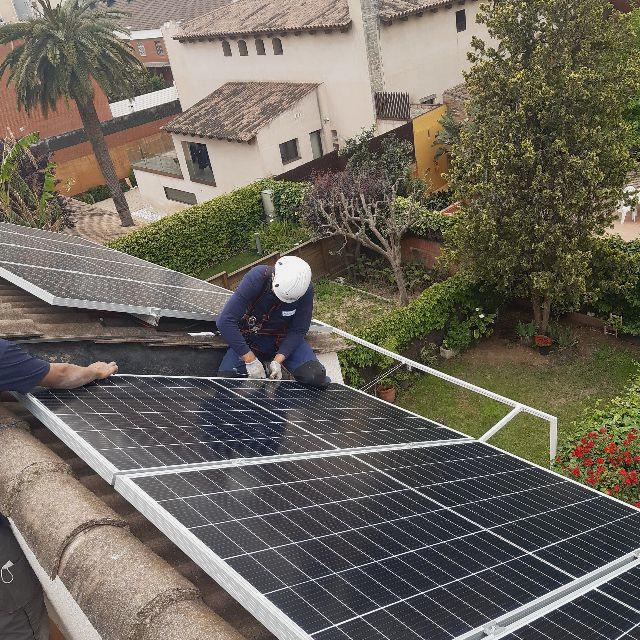 Oficial de 1a electricista fontanero