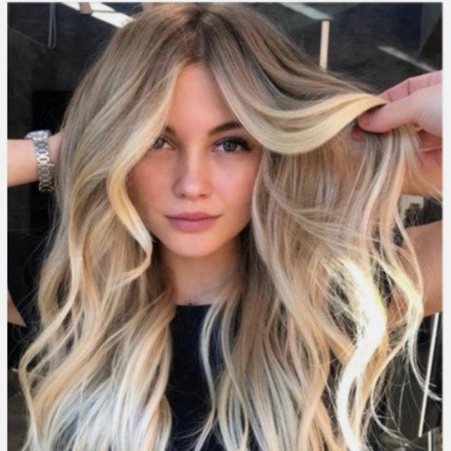 Modelo para mechas solo color 60€
