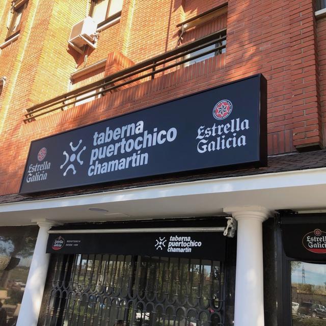 Camarero/a