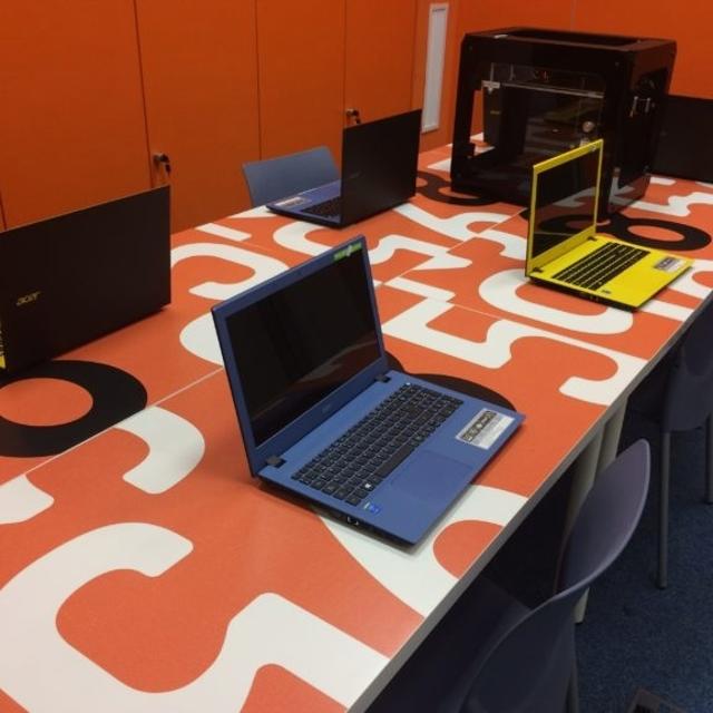 Monitor extraescolar-robotica educativa