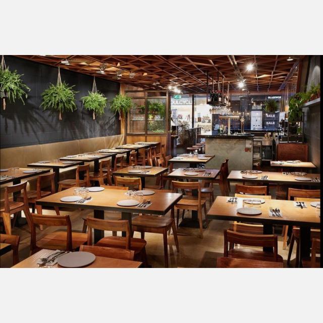 Head Waiter / Waitress