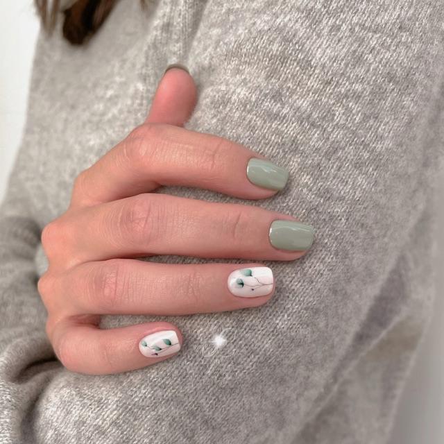 Técnico manicura y pedicura