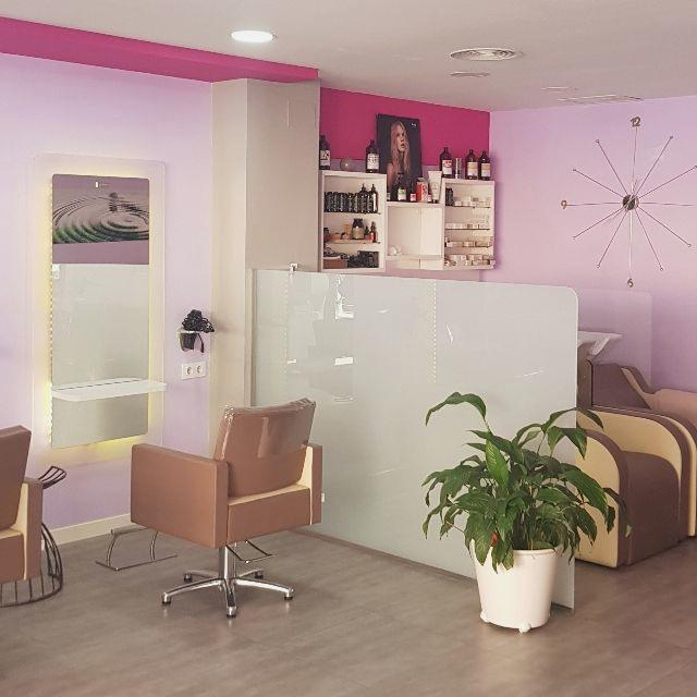 Oficial de Peluquería