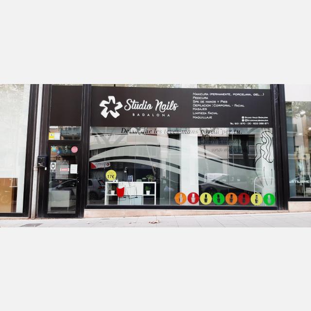 Manicurista Técnica Uñas Acrilicas