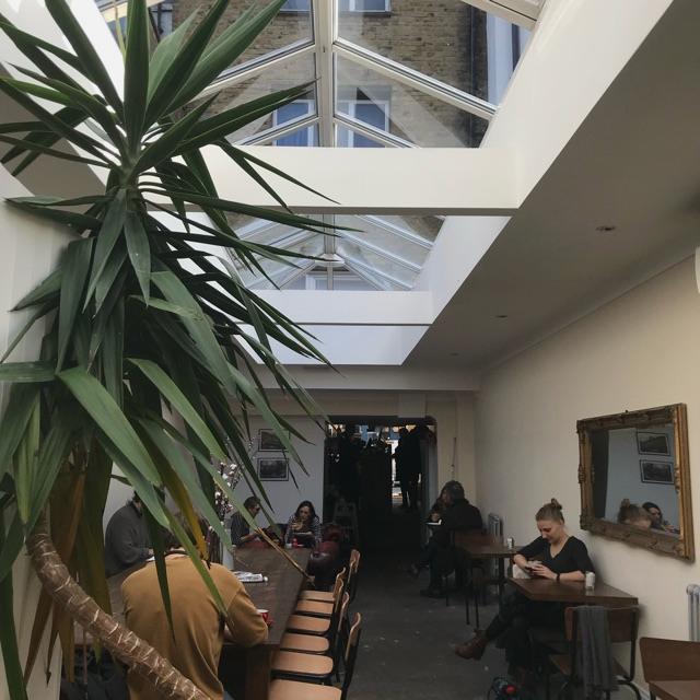 BARISTA PART TIME/FULL TIME and manager needed