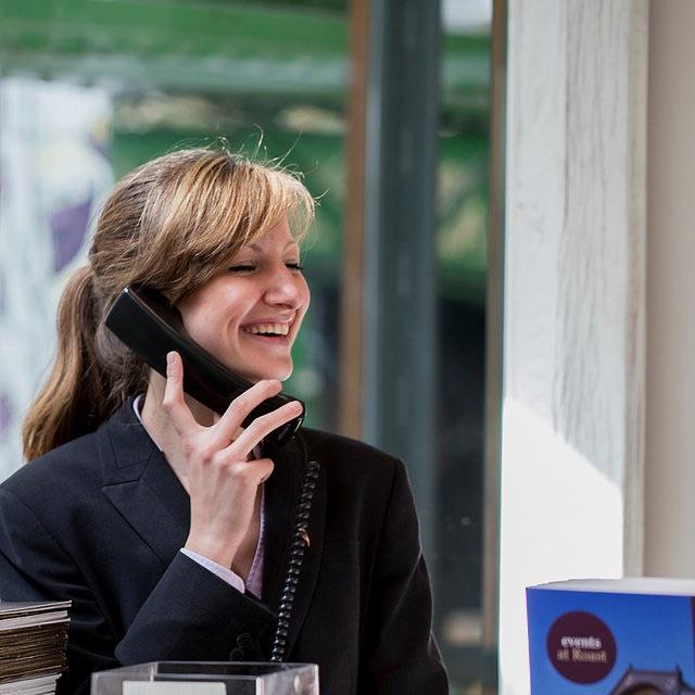Receptionist