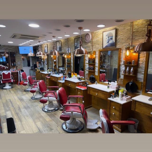 Barber / Hairdresser