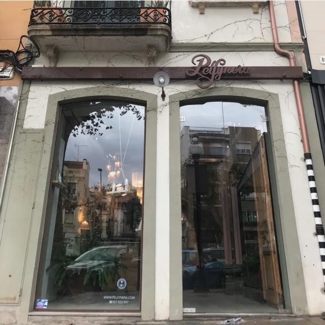 Oficial de Peluquería