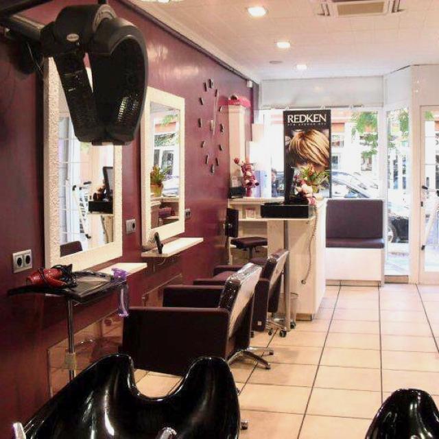 Oficial de Peluquería